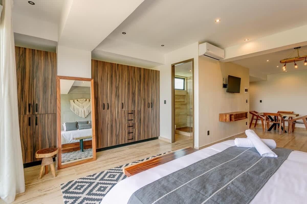 Apartment Chic In Perfect For Digital Nomads